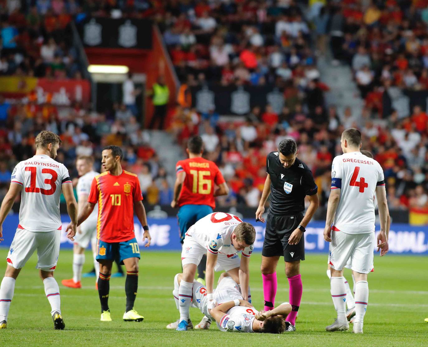 Fotos: Las imágenes del amistoso entre España e Islas Feroe
