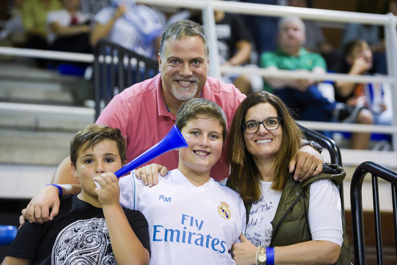 Fotos: ¿Estuviste en el partido entre el OCB - Real Madrid? ¡Búscate!