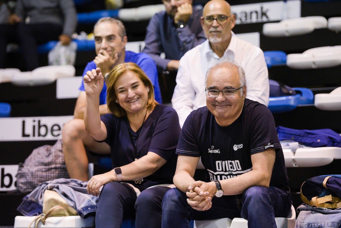 Fotos: ¿Estuviste en el partido entre el OCB - Real Madrid? ¡Búscate!