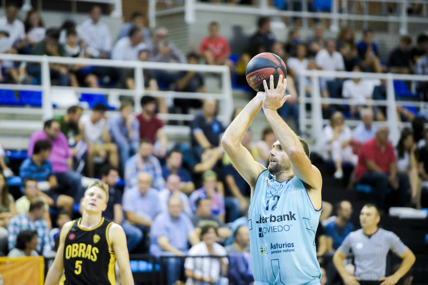 A pesar de un intento de reacción en el último cuarto el cuadro ovetense sigue sin lograr el triunfo en la pretemporada.