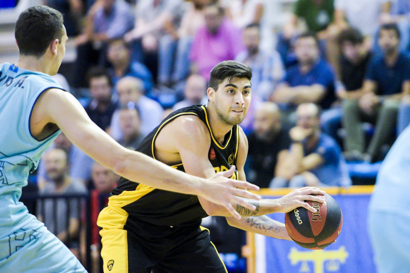 A pesar de un intento de reacción en el último cuarto el cuadro ovetense sigue sin lograr el triunfo en la pretemporada.