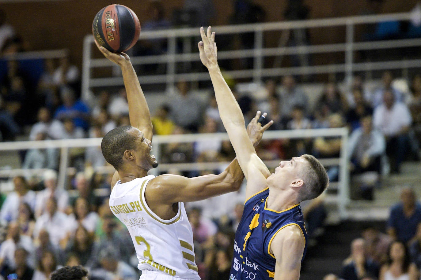 Fotos: Las mejores imágenes del Liberbank Oviedo - Real Madrid