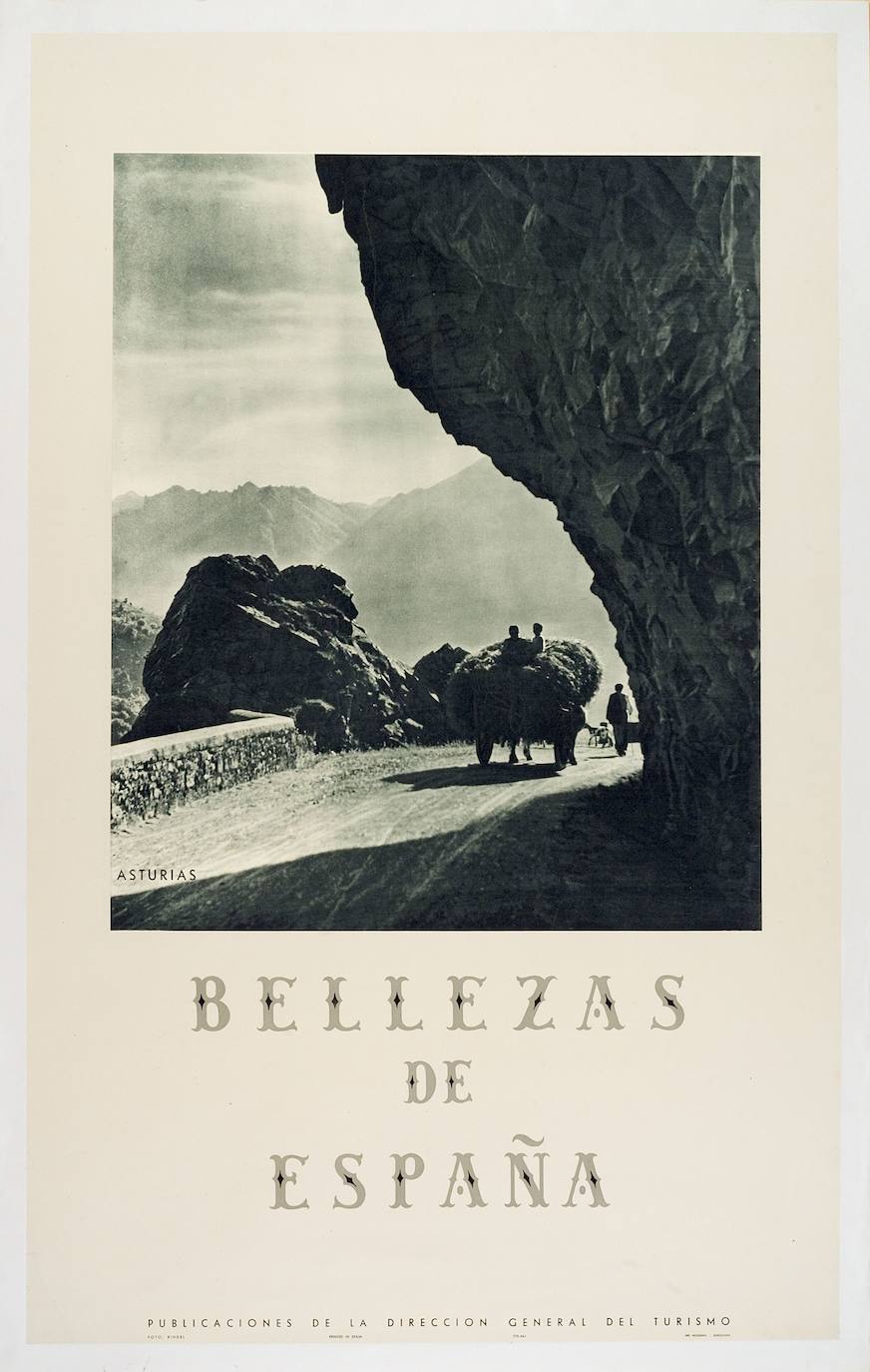 El Museo del Pueblo de Asturias custodia carteles promocionales de Asturias datados entre 1929 y 1984 