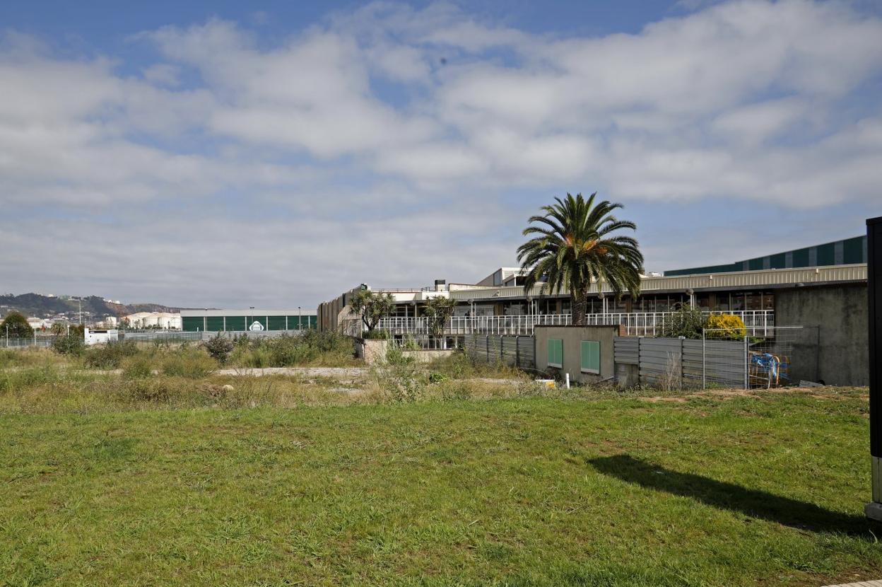 Terrenos en los que se levantarán las nuevas edificaciones previstas dentro del PERI-01 para el Santa Olaya. 