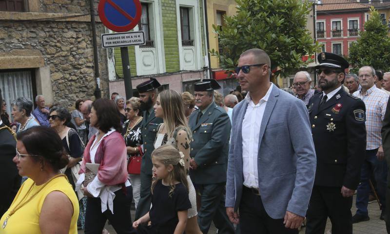 Las calles de Noreña acogieron, este domingo, a miles de personas para la procesión del Cristo.