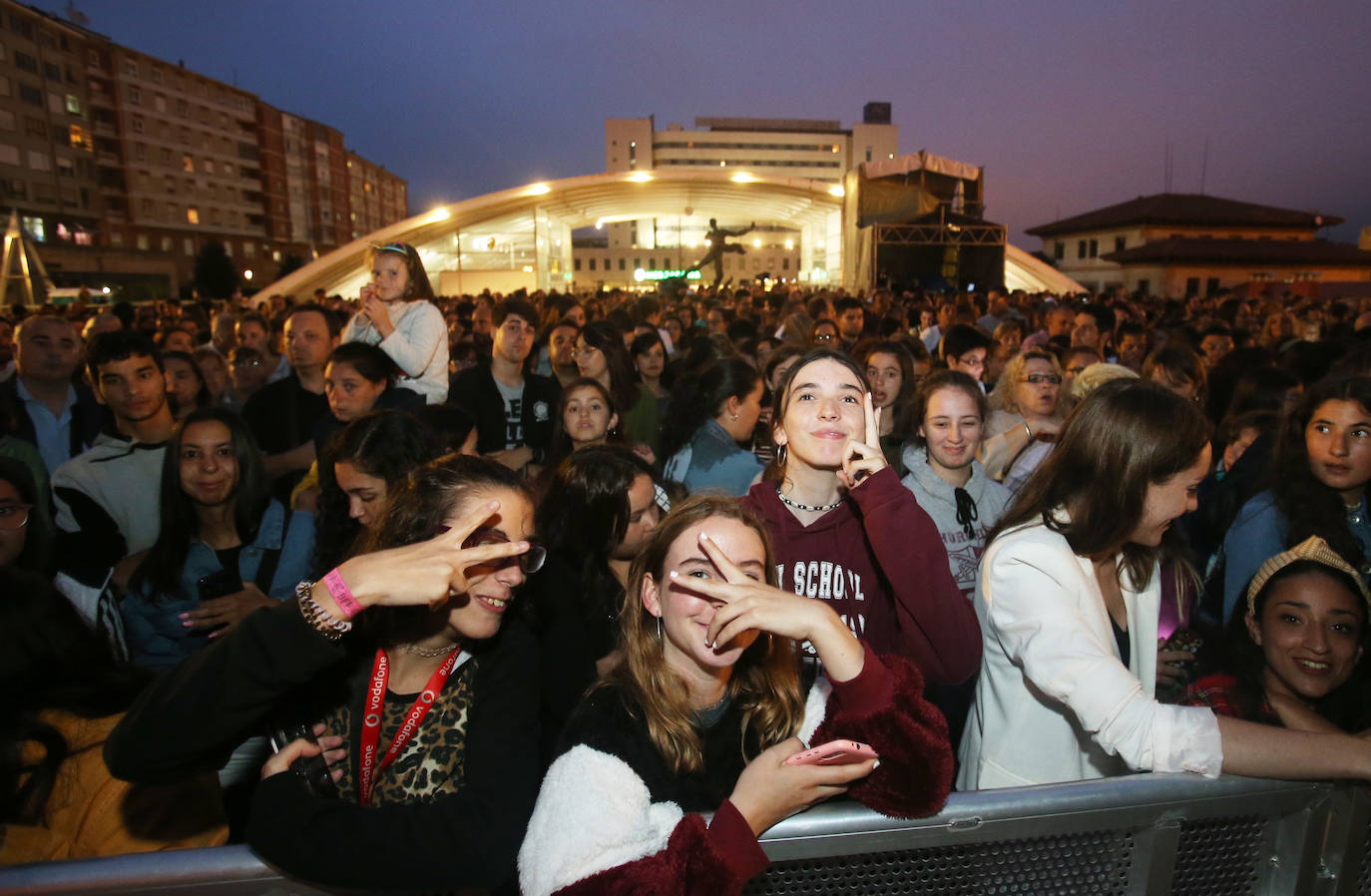 El cantante actuó en las Fiesta de San Mateo. 