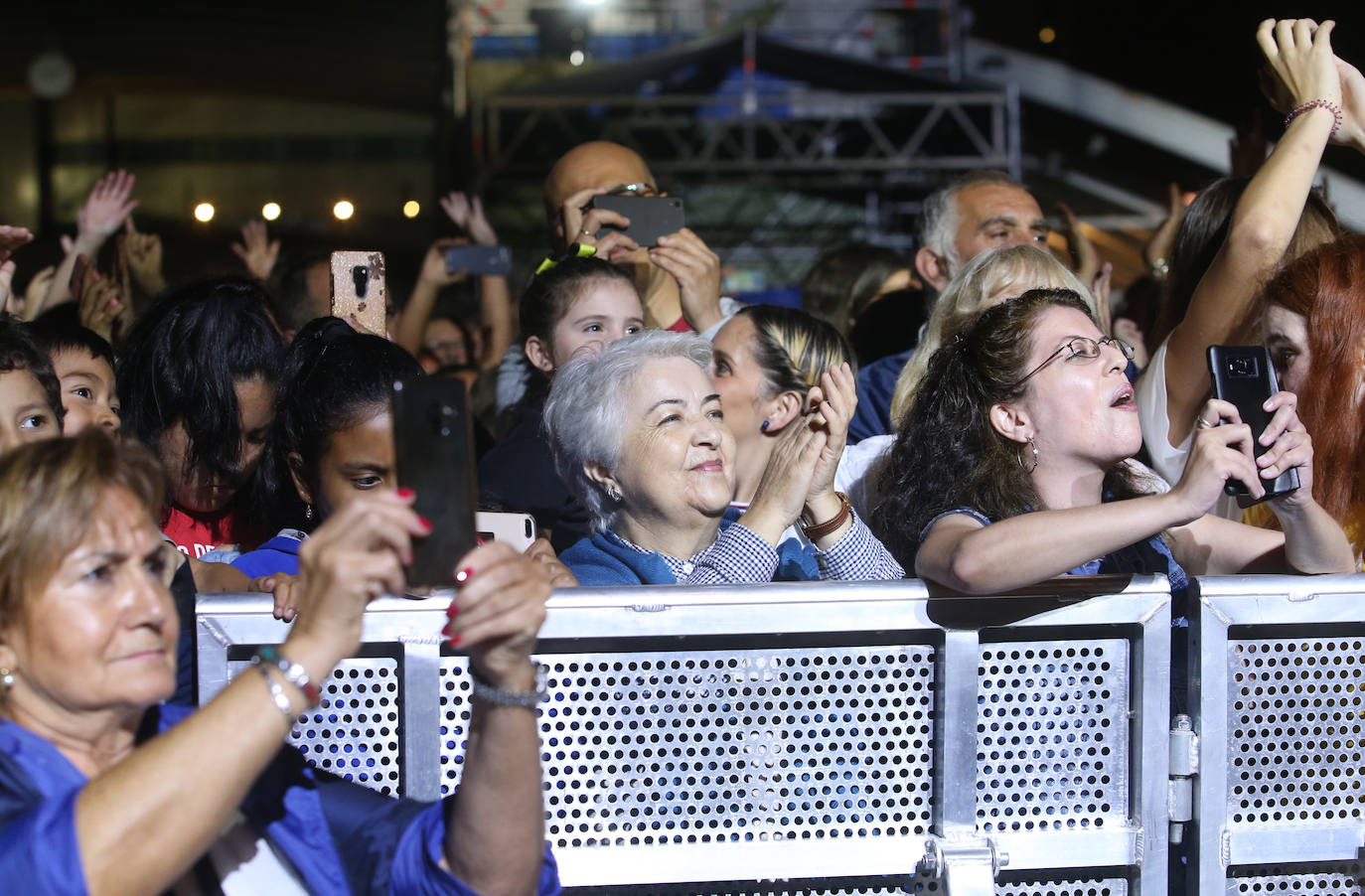 El cantante actuó en las Fiesta de San Mateo. 