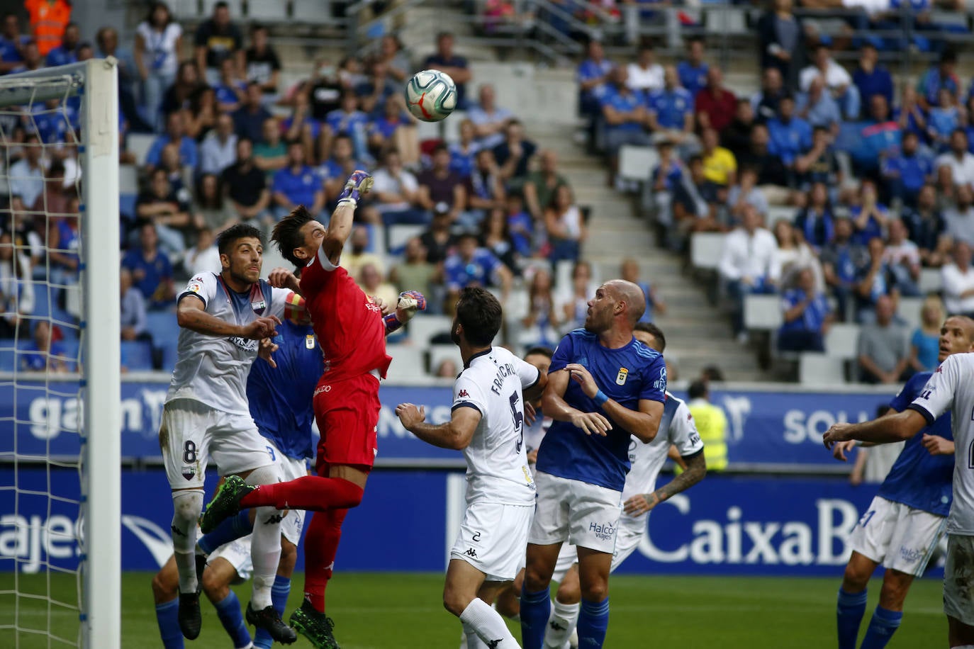 Los azules solo pudieron arrancar un empate ante el Extremadura (1-1), en un partido en el que fueron de menos a más.