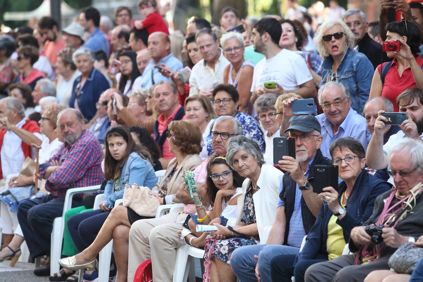 ¿Estuviste en el desfile del Día de América en Asturias? Búscate