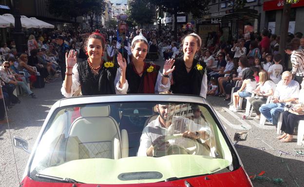 Oviedo se llena para su tradicional desfile