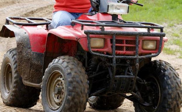 Fallece un vecino de Villameri, en Riosa, tras caer con su quad por un barranco