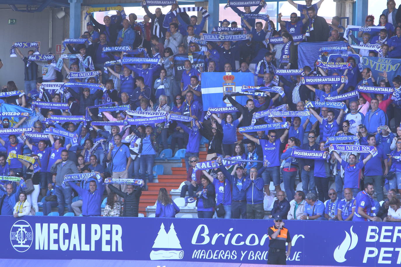 El conjunto azul pierde 2-1 y se mantiene en puestos de descenso.