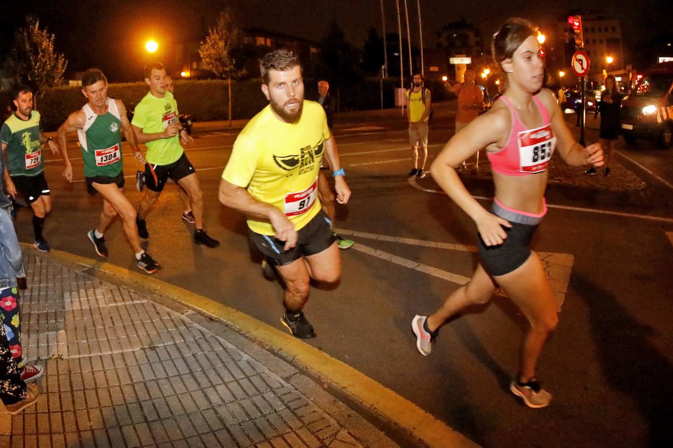 Fotos: Fotos. ¿Estuviste en la EdP Carrera Nocturna Gijón 10K? ¡Búscate! (2)