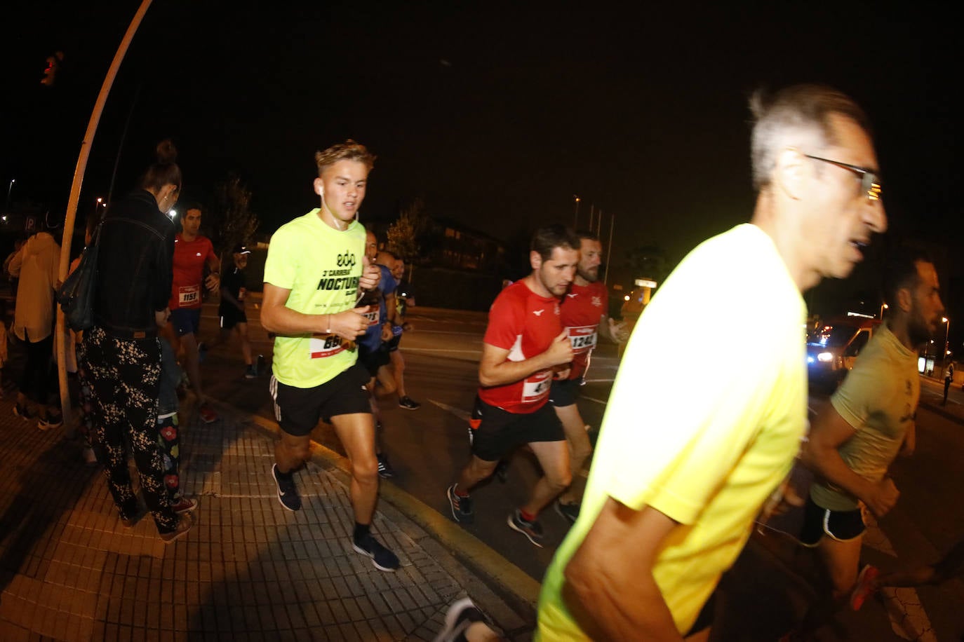 Fotos: Fotos. ¿Estuviste en la EdP Carrera Nocturna Gijón 10K? ¡Búscate! (2)