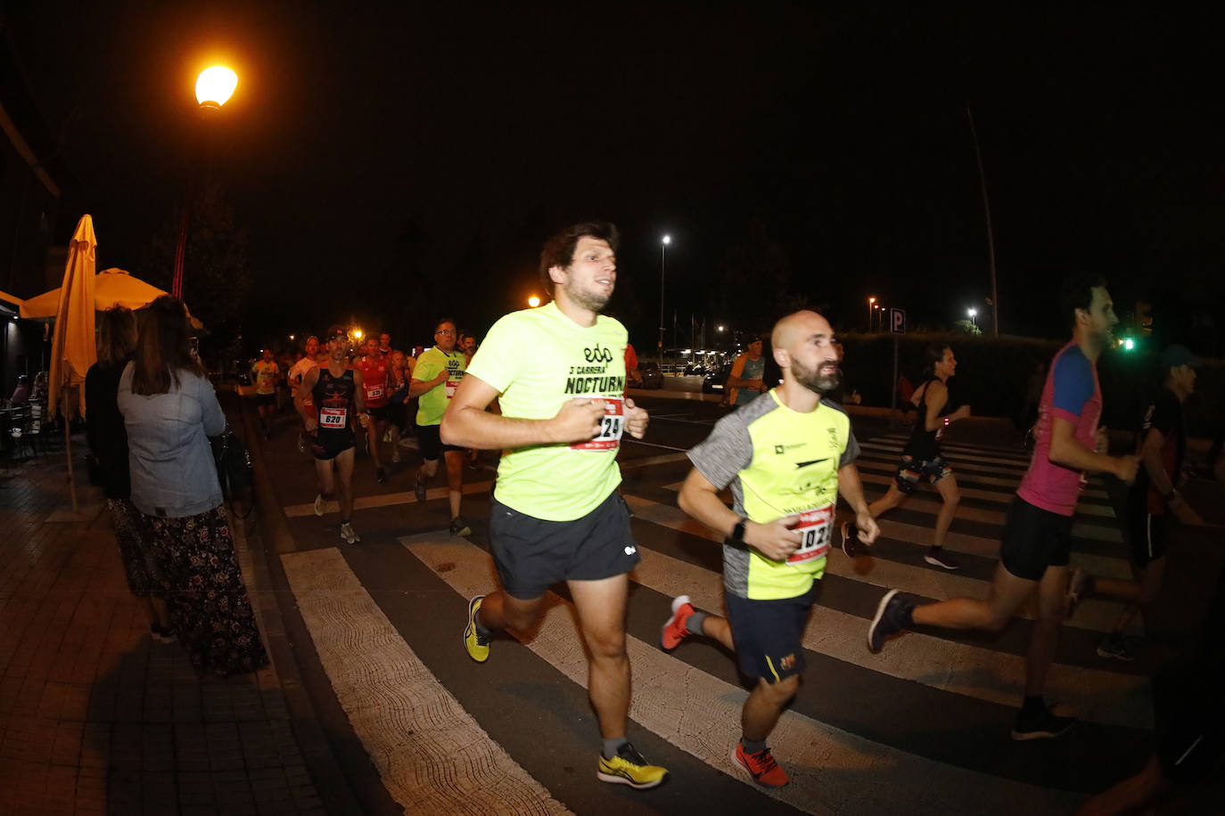 Fotos: Fotos. ¿Estuviste en la EdP Carrera Nocturna Gijón 10K? ¡Búscate! (2)
