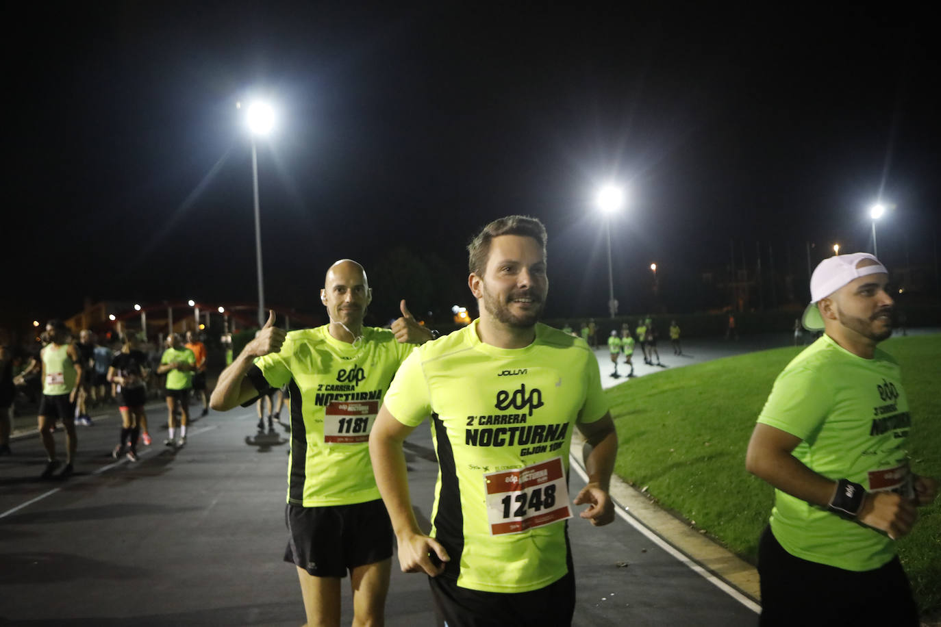 Fotos: Fotos. ¿Estuviste en la EdP Carrera Nocturna Gijón 10K? ¡Búscate! (2)