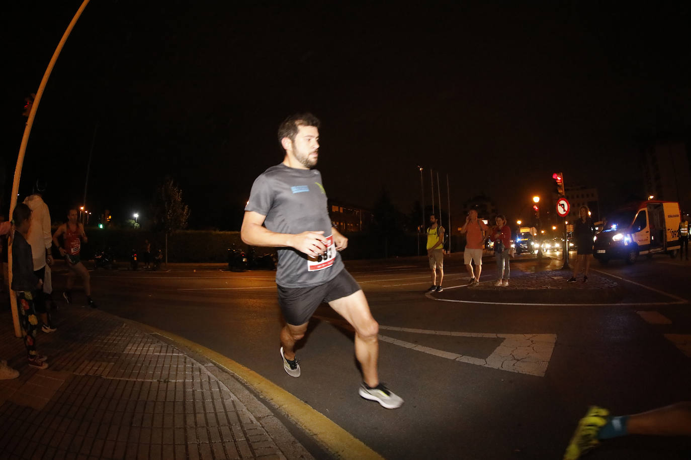Fotos: Fotos. ¿Estuviste en la EdP Carrera Nocturna Gijón 10K? ¡Búscate! (2)