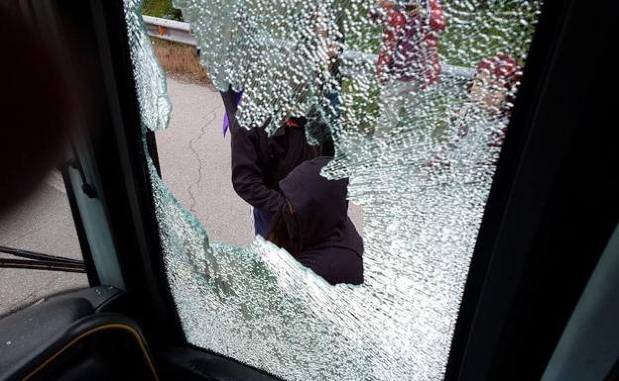 Decretada la apertura de juicio oral por los incidentes con el autobús de Hazte Oír en Asturias