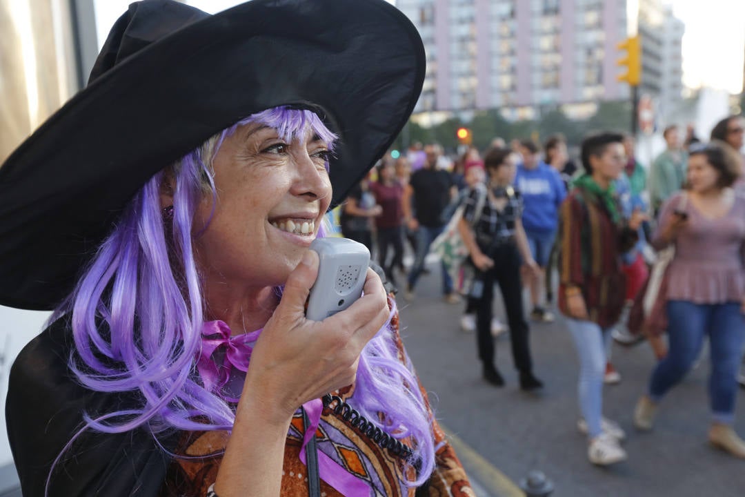 Gijón ha sido escenario de una manifestación convocada por la Plataforma Feminista d'Asturies con motivo del Día de Acción por el Derecho al Aborto Seguro, Libre y Gratuito.