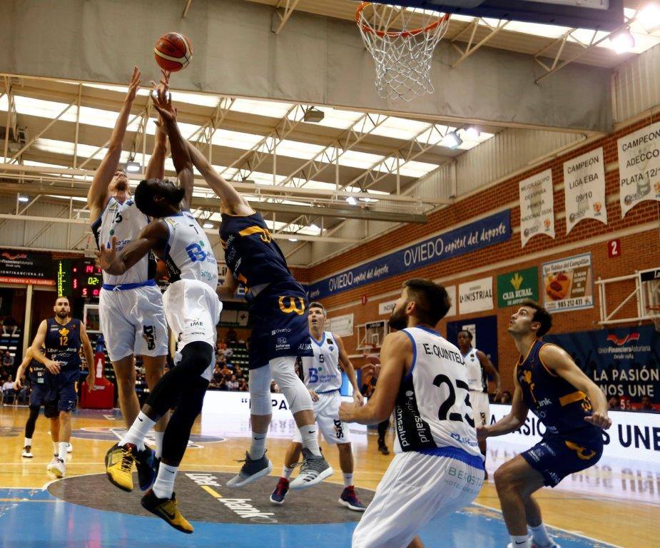 Fotos: Liberbank Oviedo 70 - 61 B the travel Mallorca - Palma