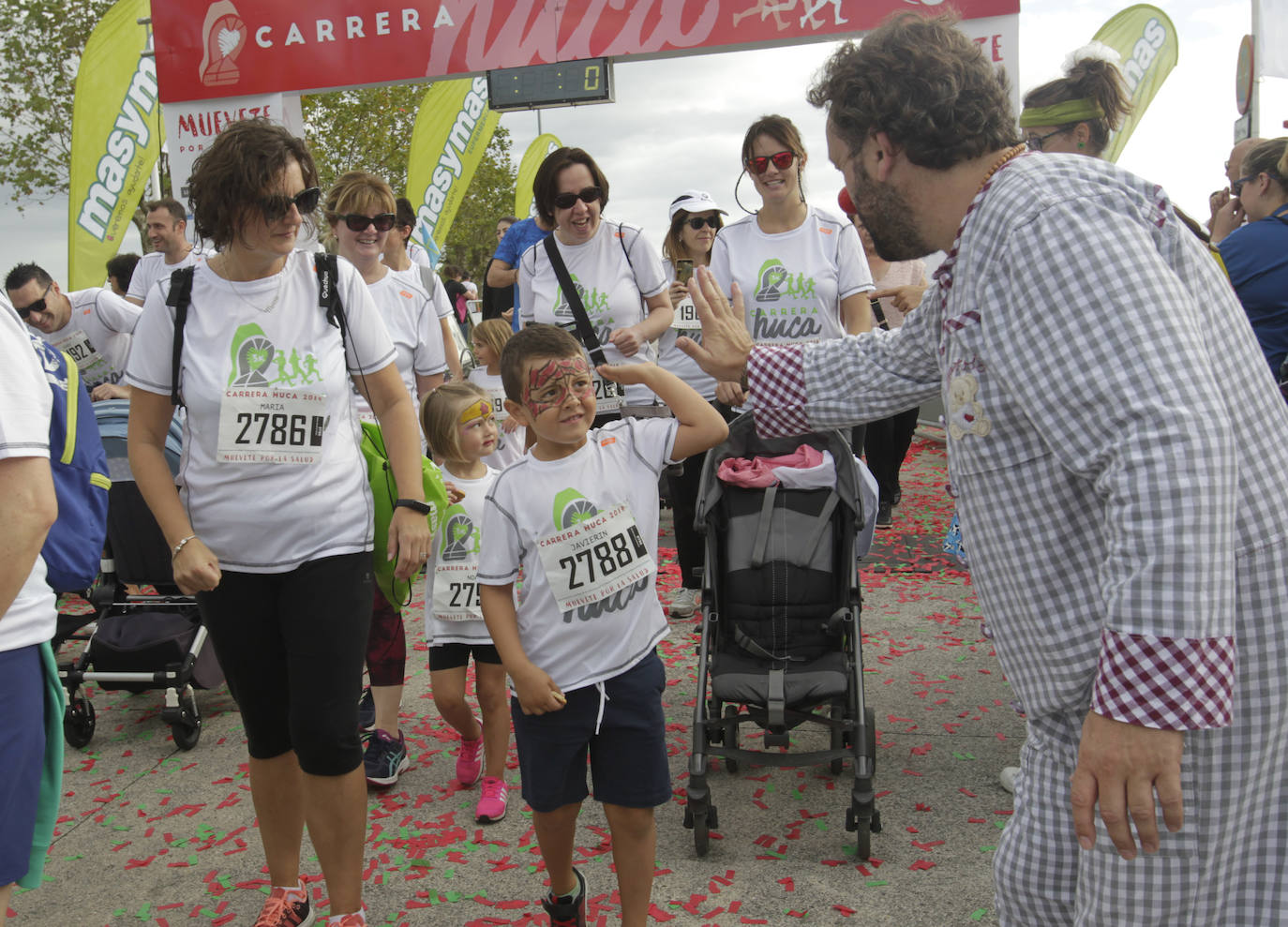 Promover los hábitos saludables, moverse por la salud y convertir al Hospital Universitario Central de Asturias (HUCA) «en un lugar de salud y no de enfermedad»