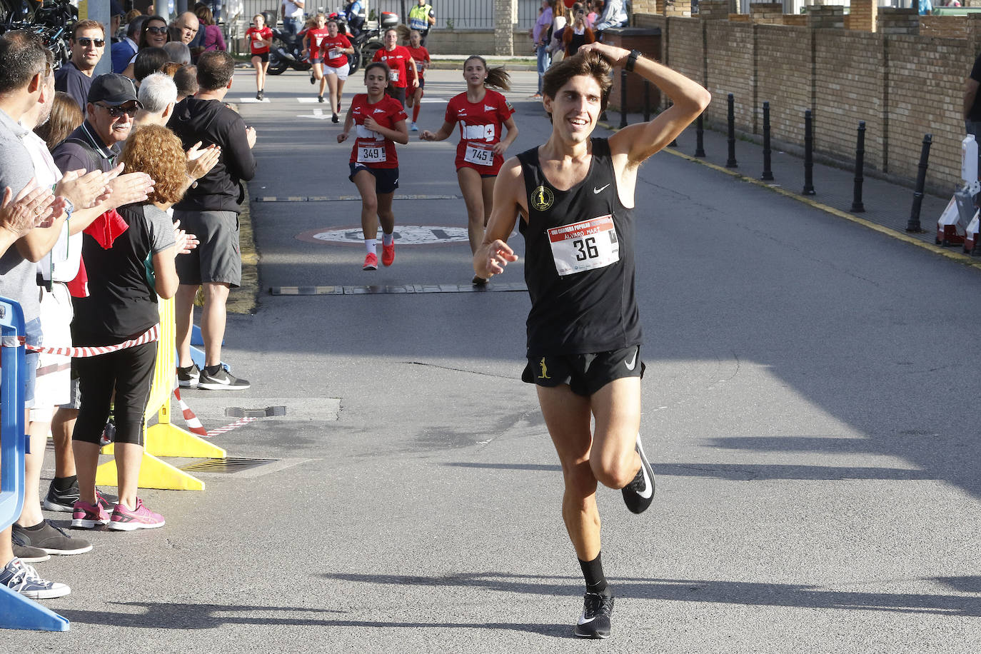 Más de 700 corredores participaron en la carrera que volvió a unir a las dos entidades