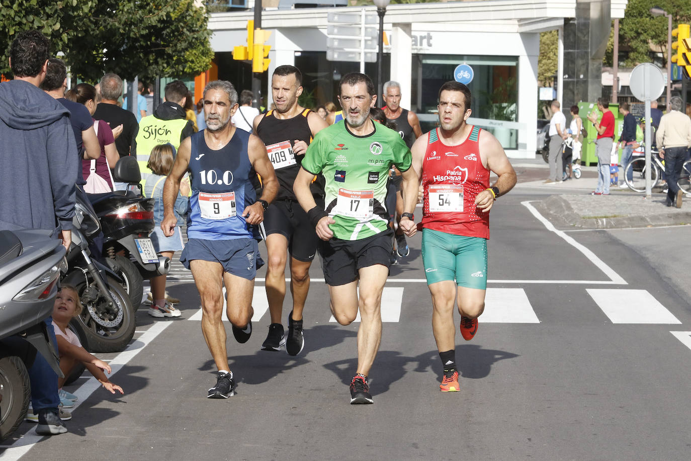 Más de 700 corredores participaron en la carrera que volvió a unir a las dos entidades