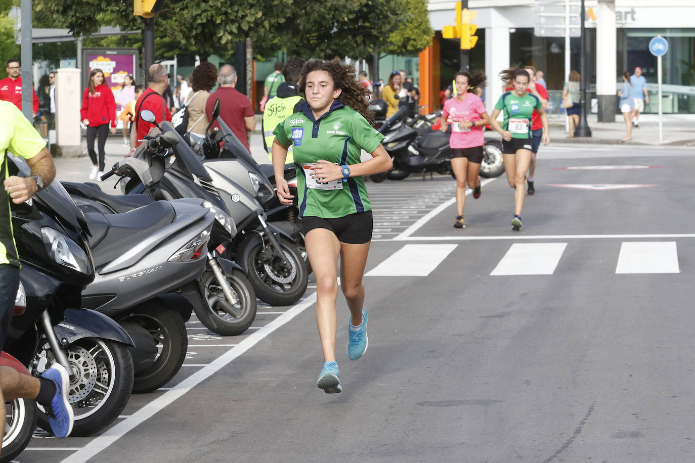 Más de 700 corredores participaron en la carrera que volvió a unir a las dos entidades