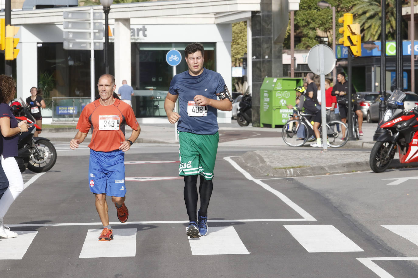 Más de 700 corredores participaron en la carrera que volvió a unir a las dos entidades