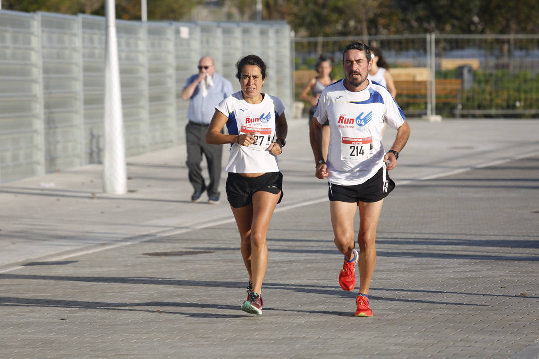 Más de 700 corredores participaron en la carrera que volvió a unir a las dos entidades