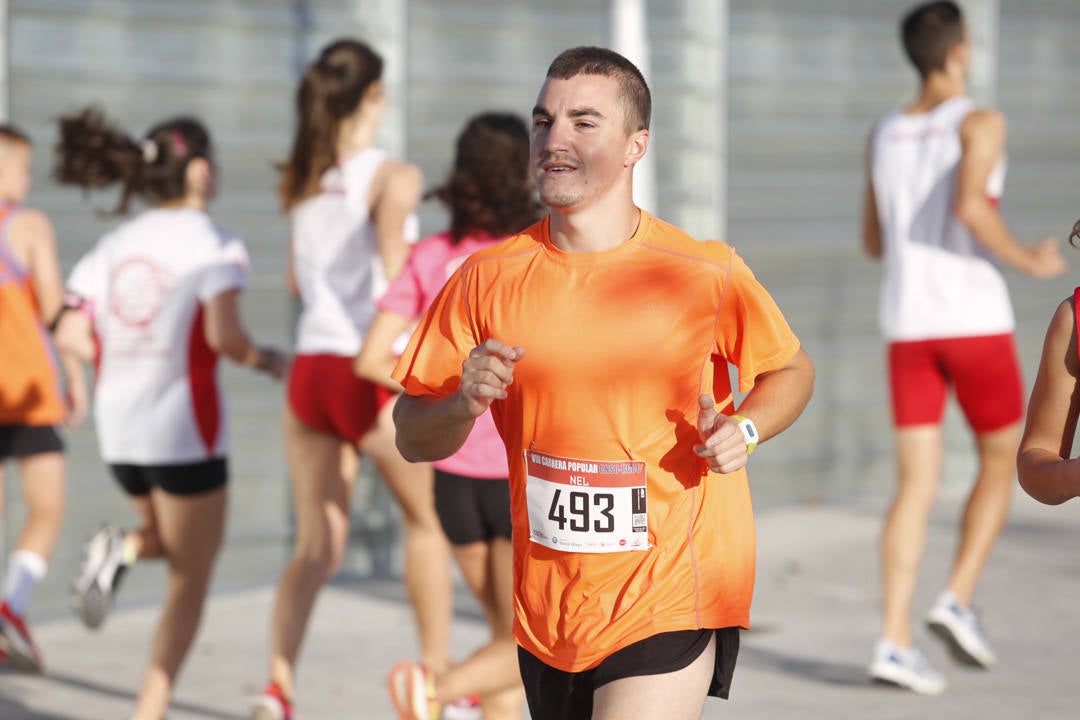 Más de 700 corredores participaron en la carrera que volvió a unir a las dos entidades