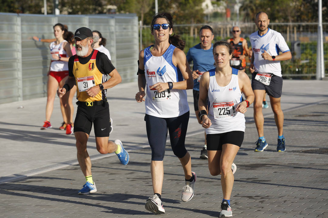 Más de 700 corredores participaron en la carrera que volvió a unir a las dos entidades