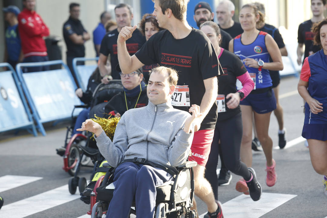 Más de 700 corredores participaron en la carrera que volvió a unir a las dos entidades