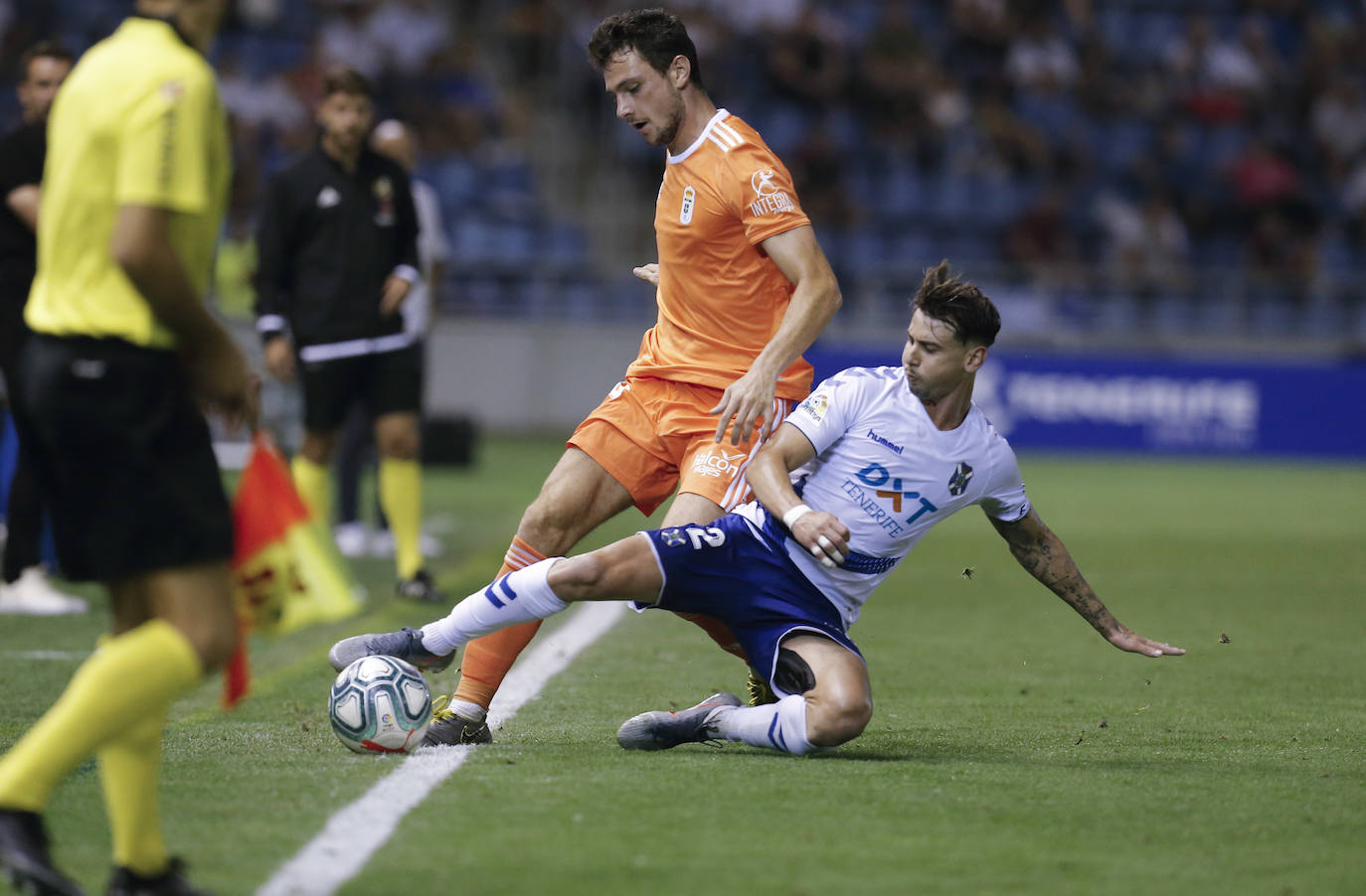 Fotos: Primera victoria de la temporada del Real Oviedo