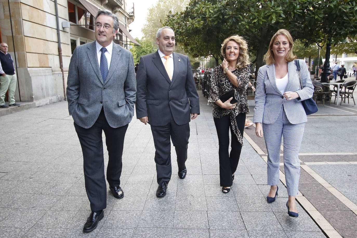 José Luis Jorcano, el Telecable Hockey, el Helimer Cantábrico, Ence, el Museo de Bellas Artes y la DOP Sidra de Asturias recibieron el aplauso del Jovellanos al recibir los Premios de EL COMERCIO 2019.