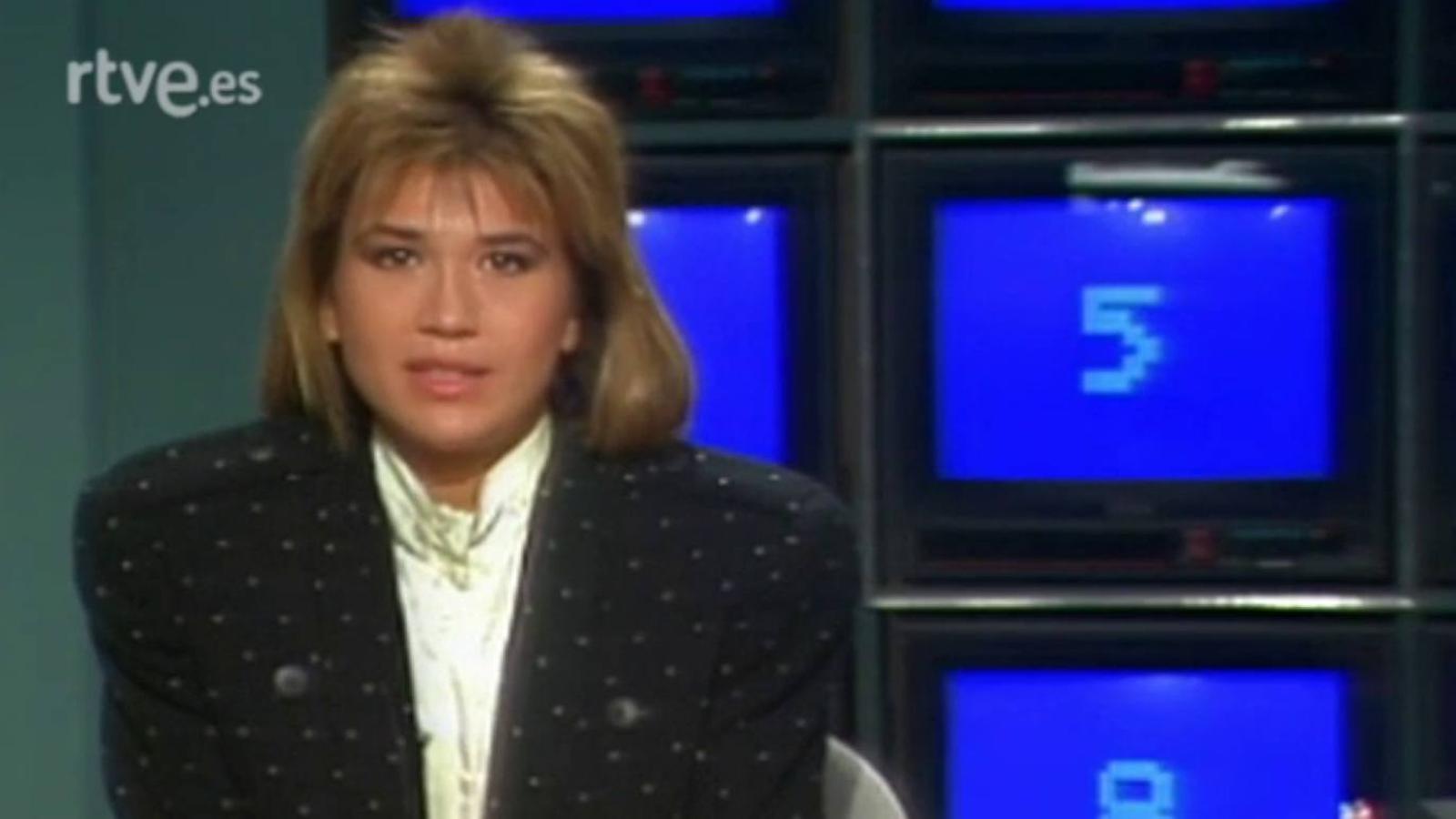 3x4 (1986 - 1990). Aunque será recordado por la presentación de Julia Otero, también estuvieron al frente Jordi Hurtado, Isabel Gemio, Constantino Romero y Jordi González.