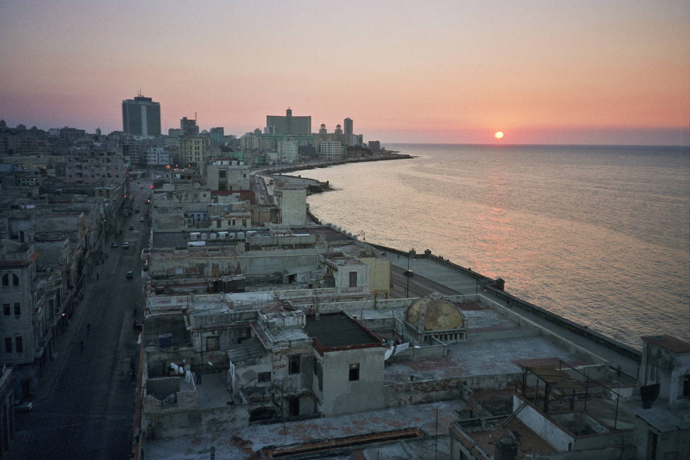 Después de varias ubicaciones fallidas, la ciudad de La Habana se estableció en su actual ubicación en 1519. Para celebrar sus cinco siglos de vida, son muchos los proyectos de rehabilitación y mejora que está recibiendo la ciudad.
