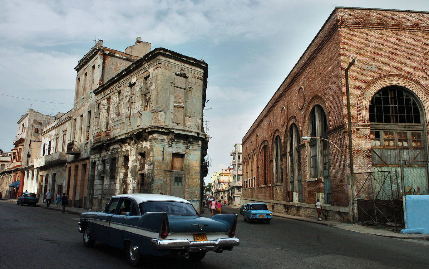 Después de varias ubicaciones fallidas, la ciudad de La Habana se estableció en su actual ubicación en 1519. Para celebrar sus cinco siglos de vida, son muchos los proyectos de rehabilitación y mejora que está recibiendo la ciudad.