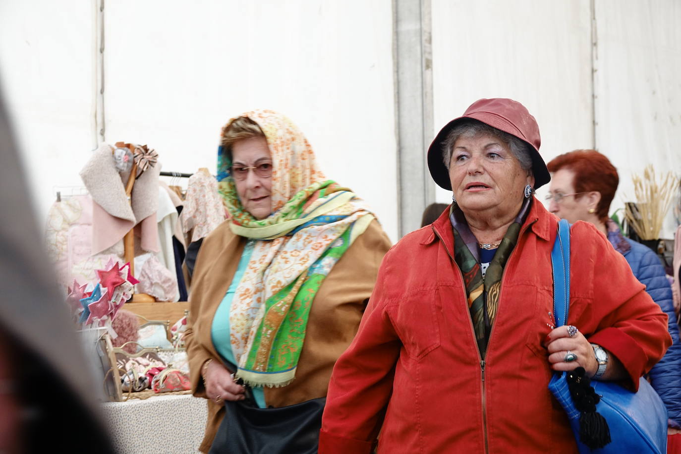 Infiesto saborea este fruto con actividades en torno al sabor asturiano con una gran afluencia de público.