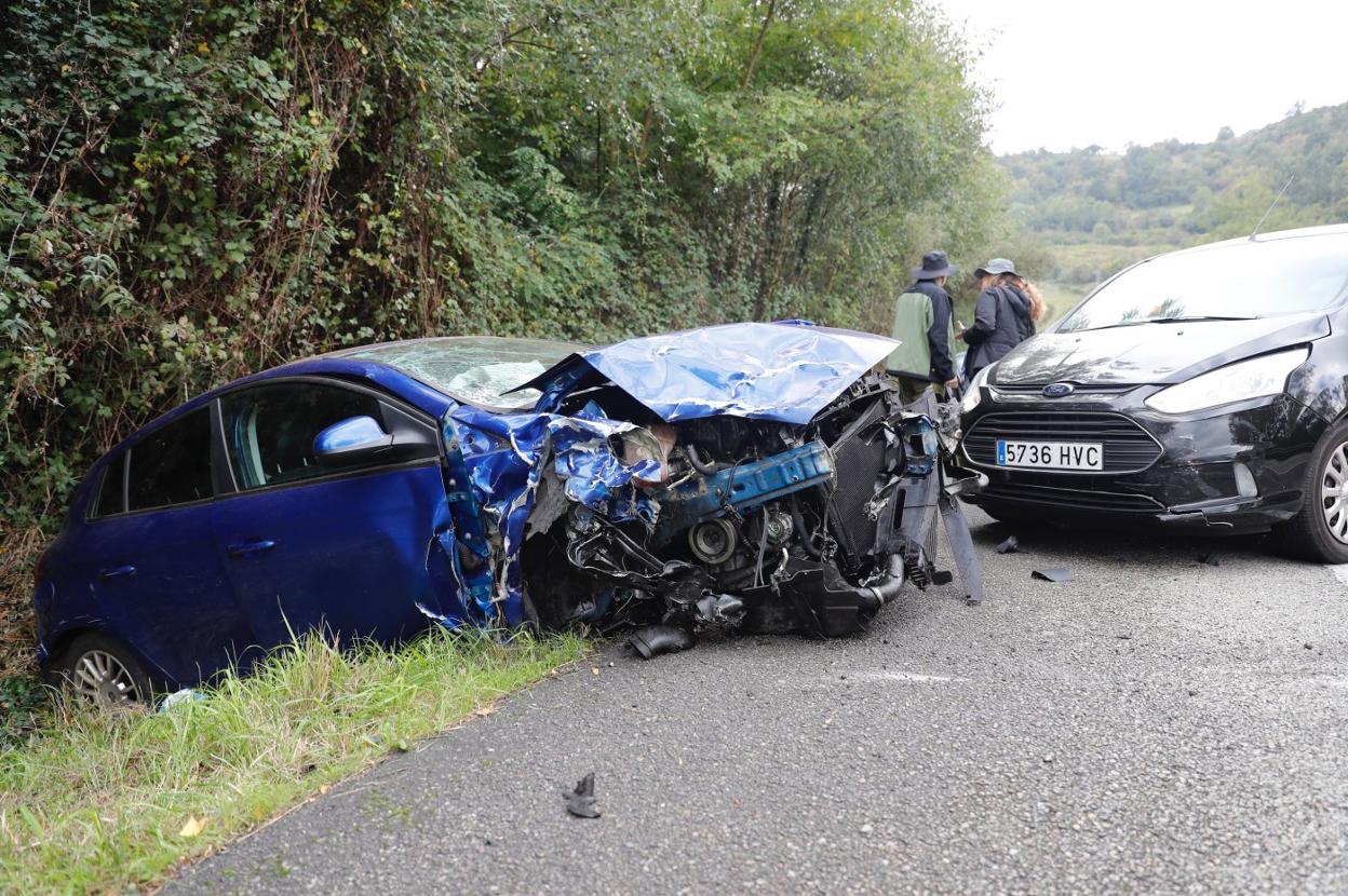 Estado en el que quedó uno de los vehículos implicados en el accidente. 
