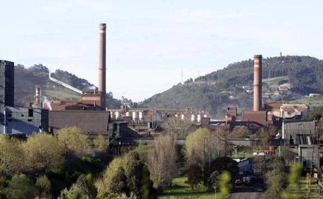 Instalaciones de Arcelor Mittal en Gijón.