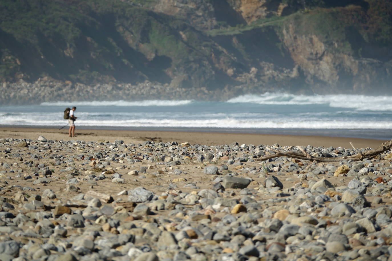 A medida que avanza el otoño, el oriente asturiano comienza a teñirse de amarillo, naranja y rojo. Aunque el verde resiste y el calor aún no quiere dar el testigo a los días más fríos.