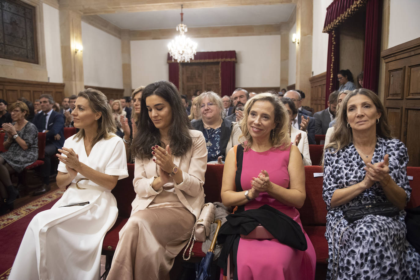 Los galardones iberoamericanos de Asicom y la Universidad de oviedo cumplen una década de homenajes al «entendimiento humano»