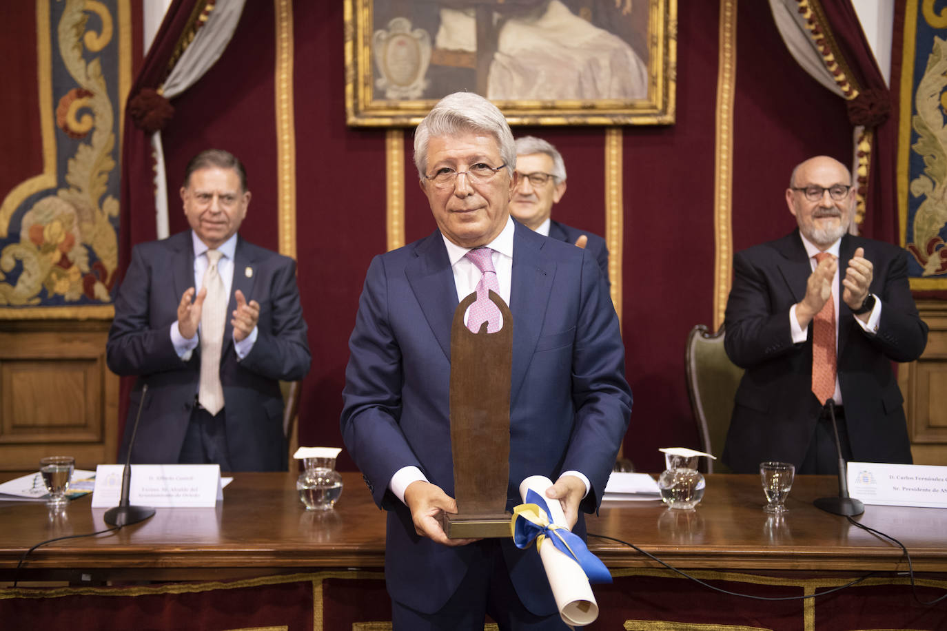 Los galardones iberoamericanos de Asicom y la Universidad de oviedo cumplen una década de homenajes al «entendimiento humano»