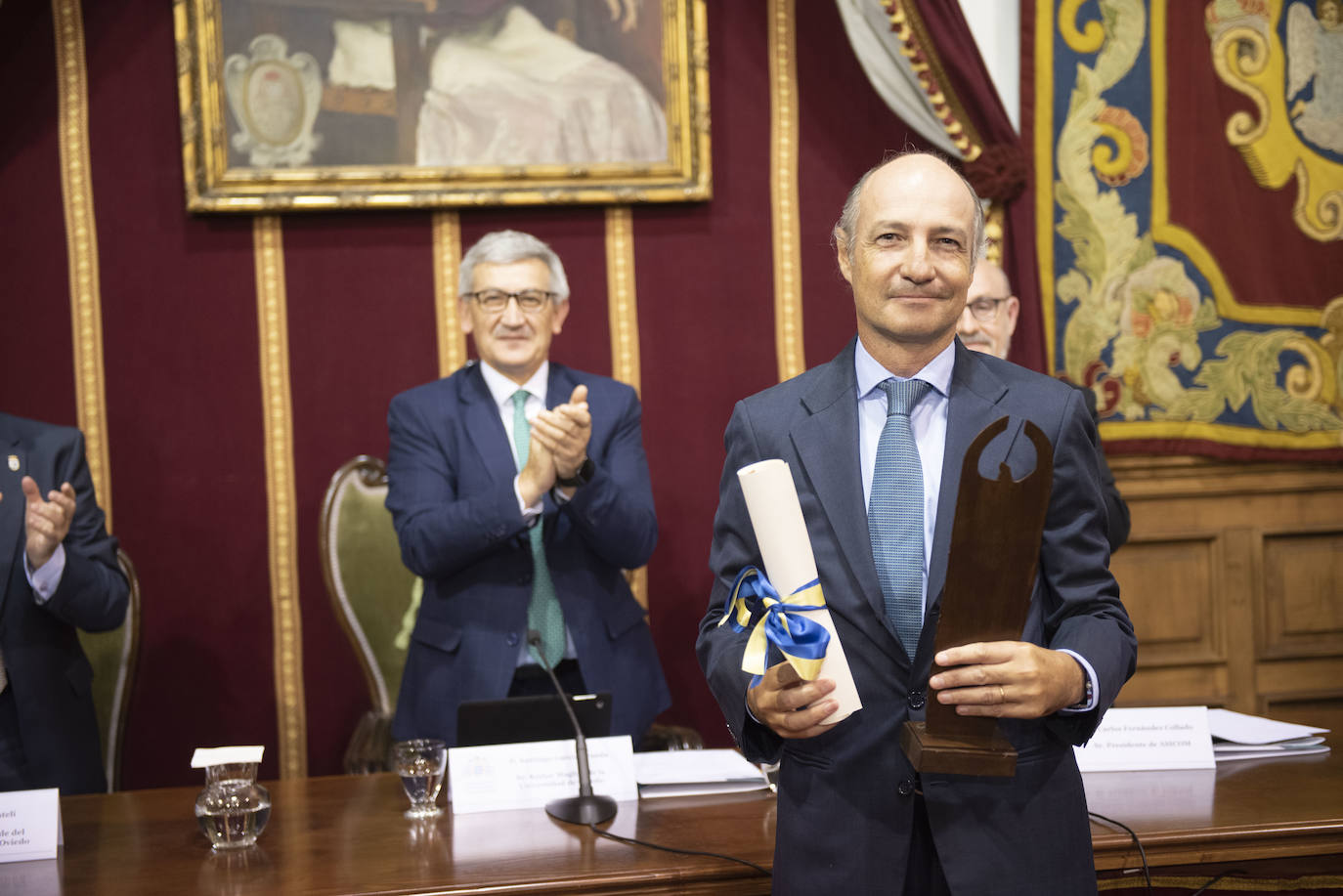 Los galardones iberoamericanos de Asicom y la Universidad de oviedo cumplen una década de homenajes al «entendimiento humano»