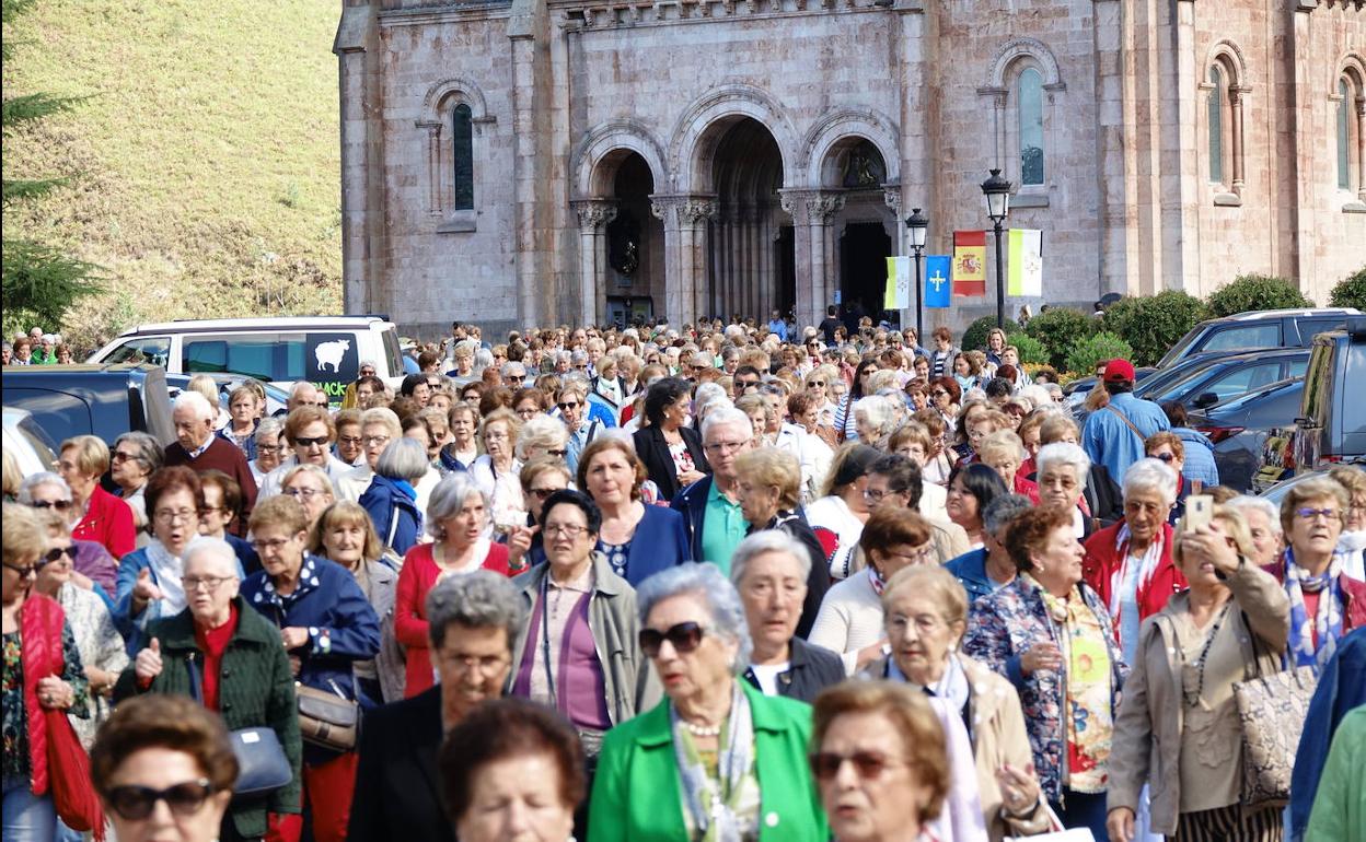 Las amas de casa toman Covadonga