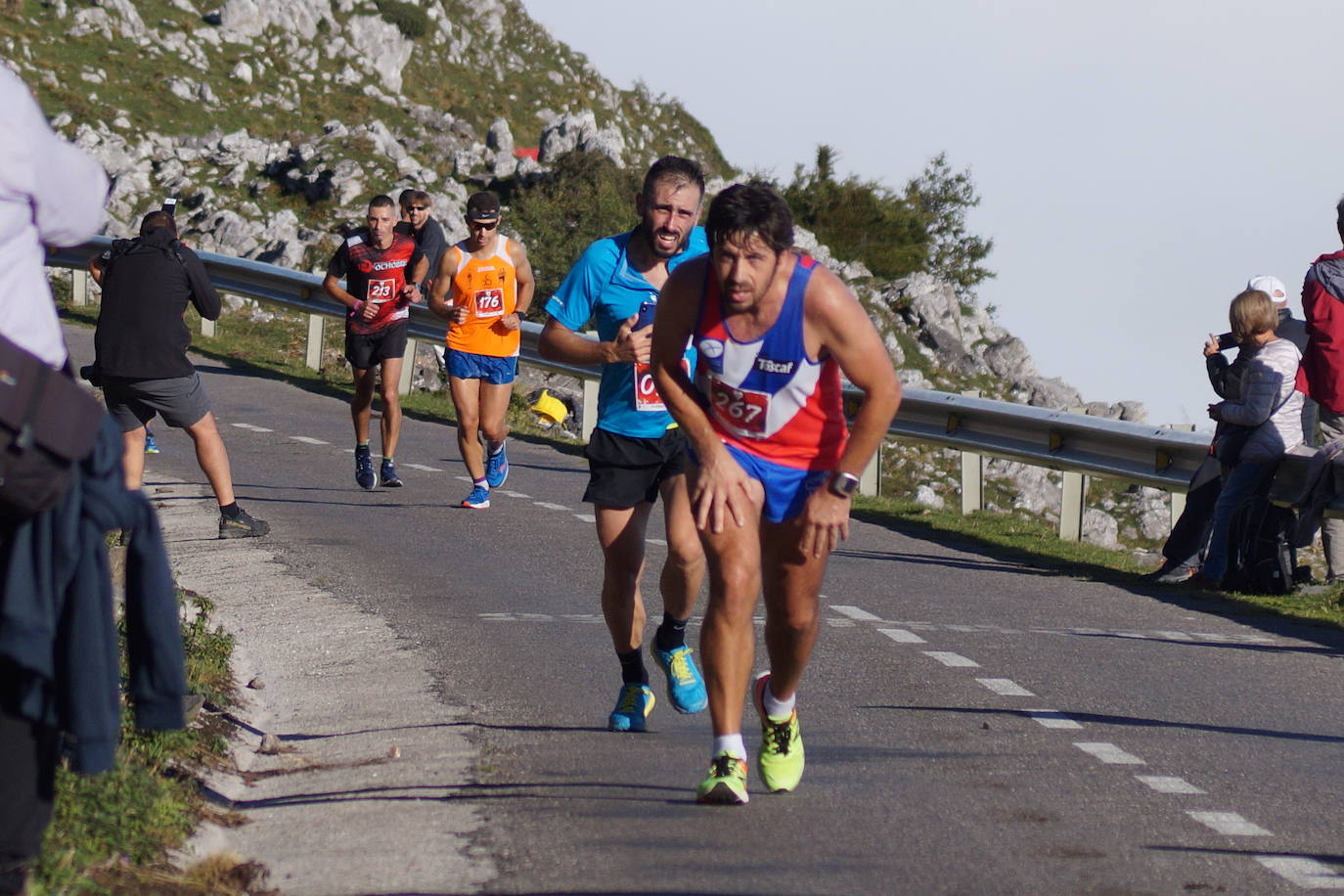 Cerca de 200 atletas se dieron cita en el trail. 