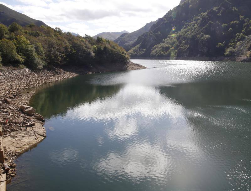 Embalse de Tanes