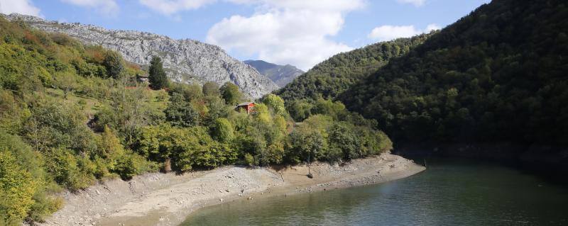 Embalse de Tanes