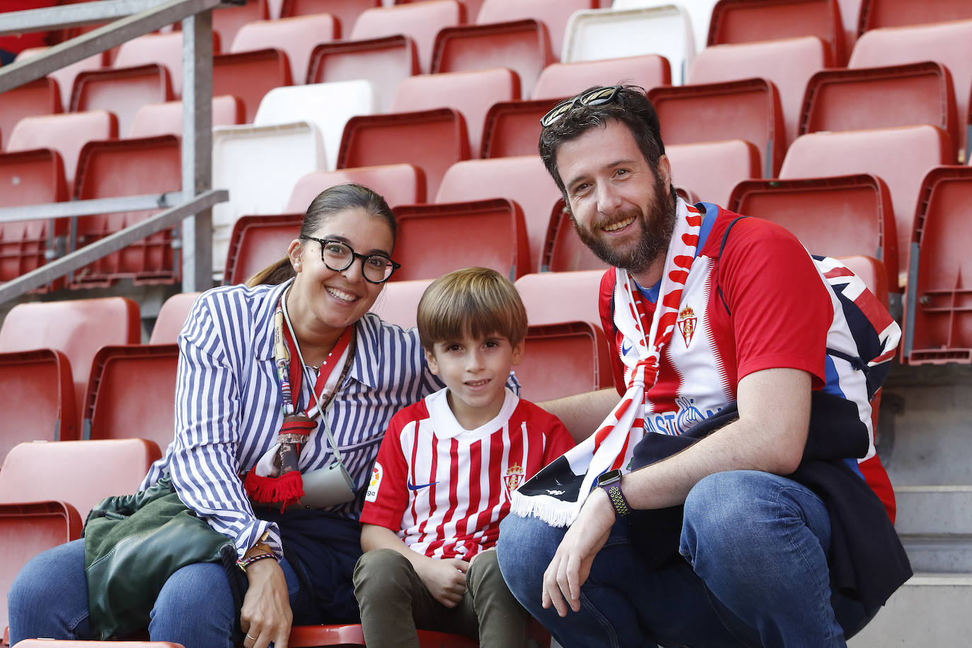 Fotos: ¿Estuviste en el Sporting 1 - 3 Alcorcón? ¡Búscate!